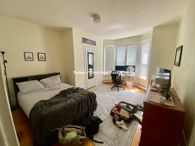 40 Florence St unit 2, Somerville, MA 02145 - photo 3