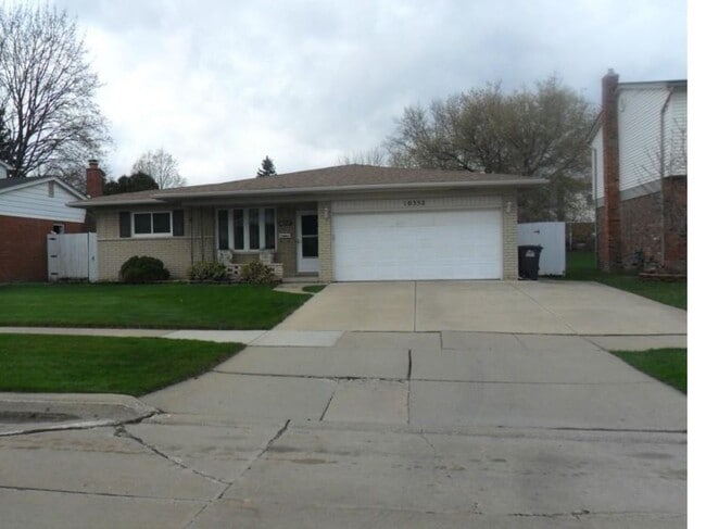 10352 Gulley Ave, Taylor, MI 48180 - photo 2