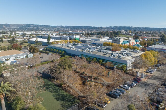 Lighthouse Community Charter School in Oakland is a mear 5 minutes from the Oakland airport.