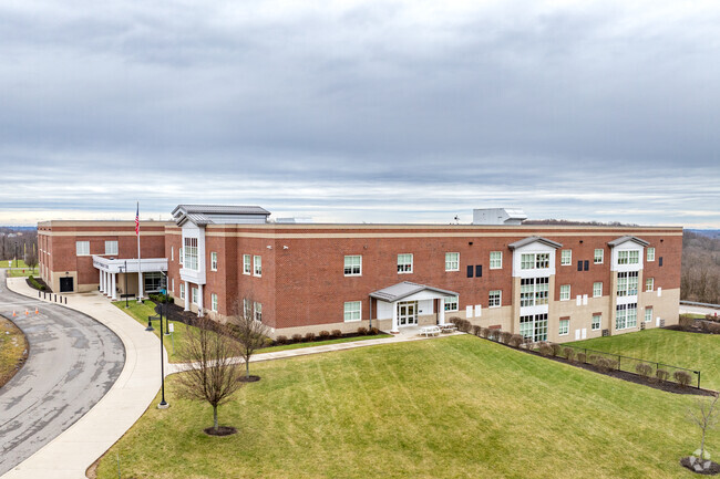 South Fayette Intermediate School has 55 equivalent full-time teachers and 1 counselor.