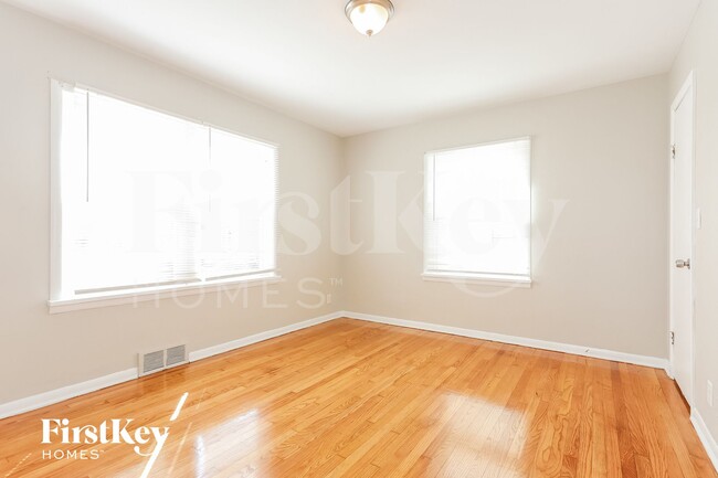 251 E 25th St, Chicago Heights, IL 60411 - photo 6