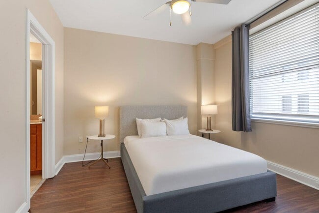 925 Common St unit ID1266936P, New Orleans, LA 70112 - photo 4