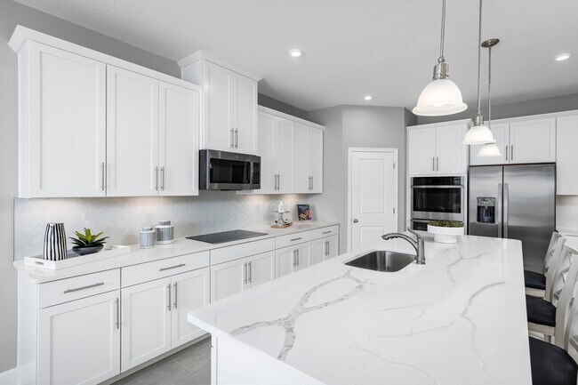 5959 Mangrove Creek Rd, Wimauma, FL 33598 - photo 4