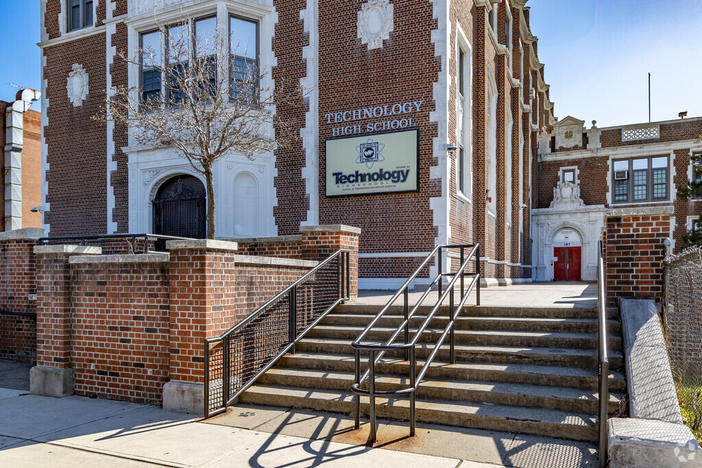 Technology High School serves around 700 students in grades 9-12, maintaining a 14:1 student-teacher ratio.