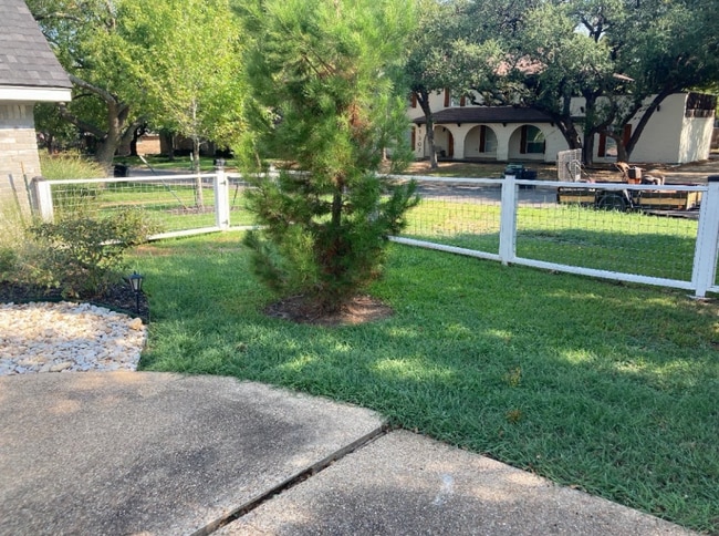 1506 Oak Hollow Dr, Woodway, TX 76712 - photo 6