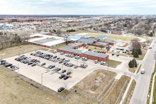 Millard Central Middle School is conveniently located on US-275.