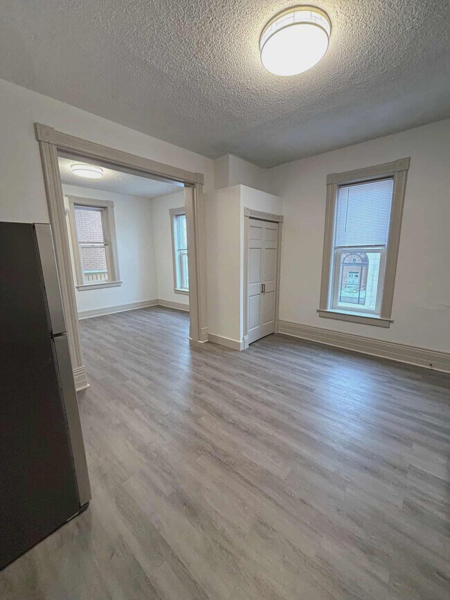 1400 Central Ave unit 2, Dubuque, IA 52001 - photo 5