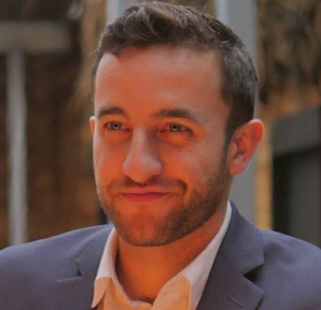 Agent Photo