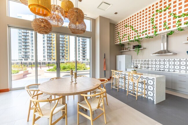 Anthem @ Harbor Point, Stamford, CT 06902 - photo 7