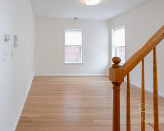 5 Davis Ave unit 6, Brookline, MA 02445 - photo 5