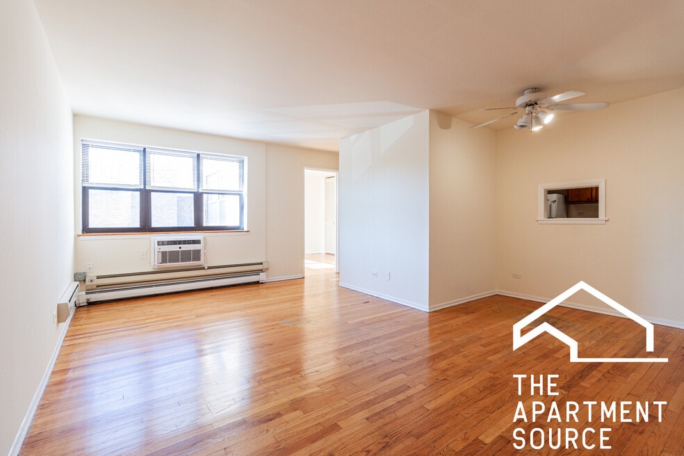 665 W Wrightwood Ave unit 412, Chicago, IL 60614 - photo 1