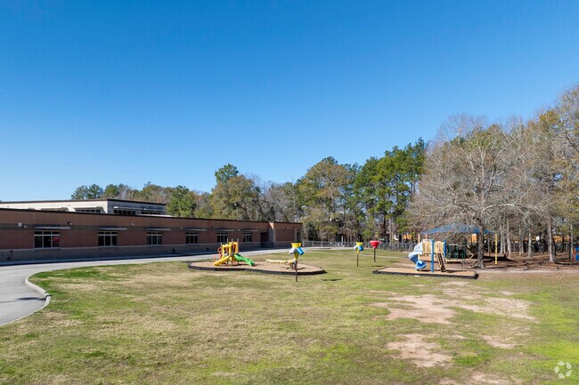 Kids have plenty of room to run and play at San Jacinto Elementary.