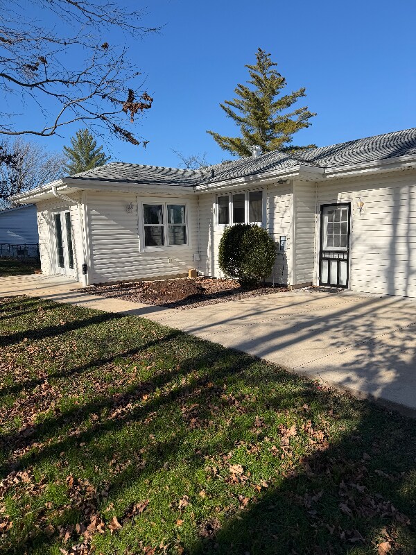 61 Forest Hills Dr, Eureka, MO 63025 - photo 2