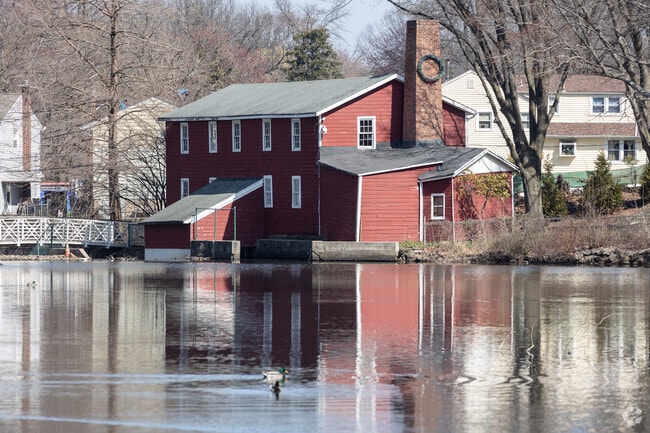The Red Barn adds charm to Cooper's Pond Park in Bergenfield, NJ.