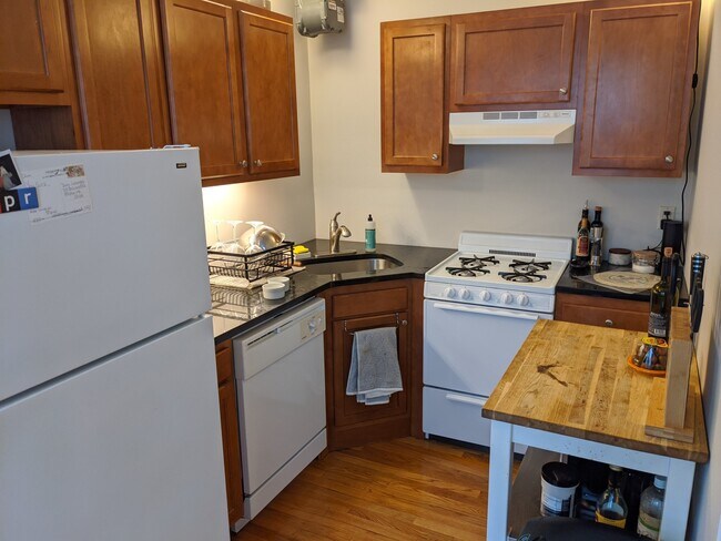 100 Brainerd Rd unit 15, Boston, MA 02134 - photo 7