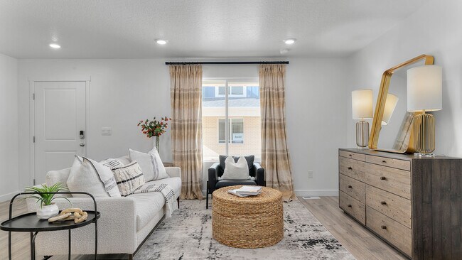 1257 N 325 E unit 174, Harrisville, UT 84404 - photo 6