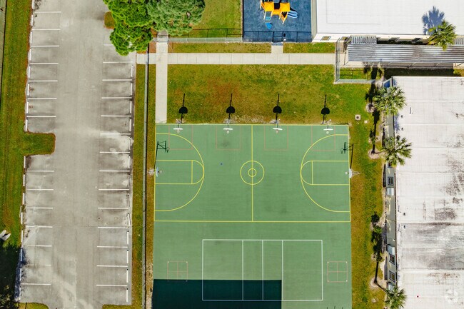Bayshore Elementary school offers students a large athletic court.