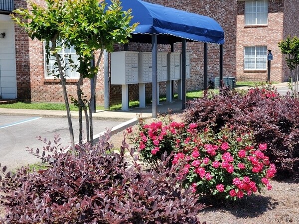 The Drake at Oak Grove Apartments, Hattiesburg, MS 39402 - photo 2