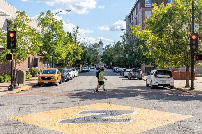 There are no shortage of college students living in Benton-Stephens with 3 universities nearby.