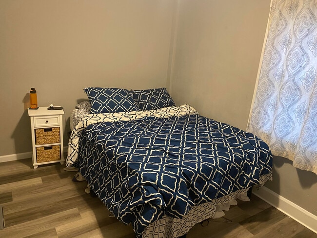 21 Willoughby St unit 21 Willoughby St., Bristol, CT 06010 - photo 6