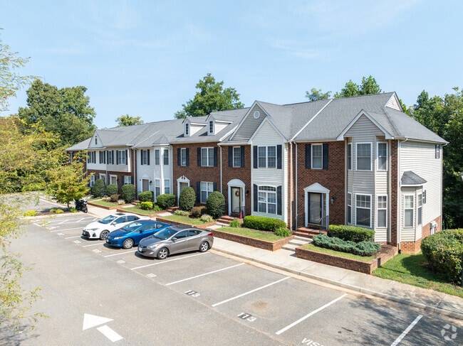There are many townhomes in the Lakeside area.
