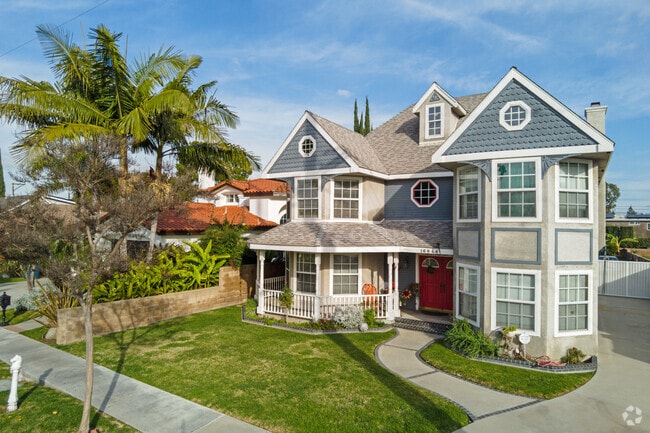 Luxurious homes can be found in Bellflower.
