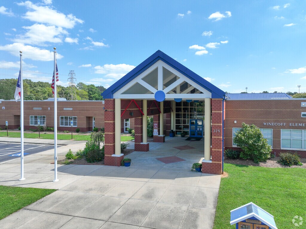 The entrance to Winecoff Elementary School in Kannapolis