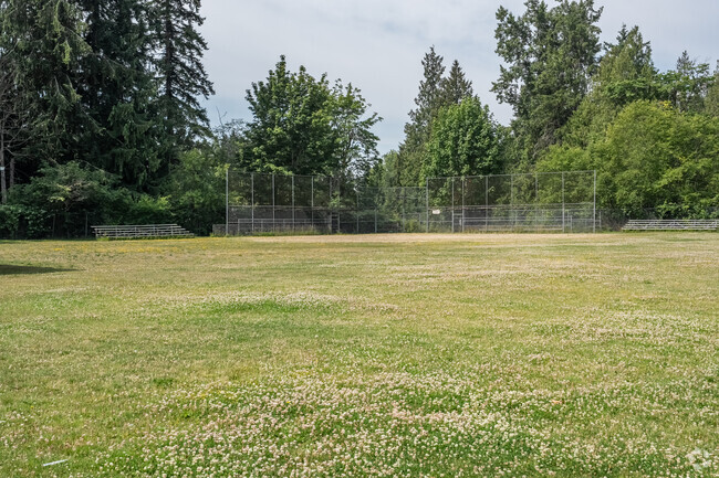 Woodside Elementary School has multiple outdoor amenities for its students.