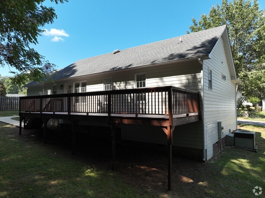 719 Saint Catherines Dr, Wake Forest, NC 27587 - photo 2