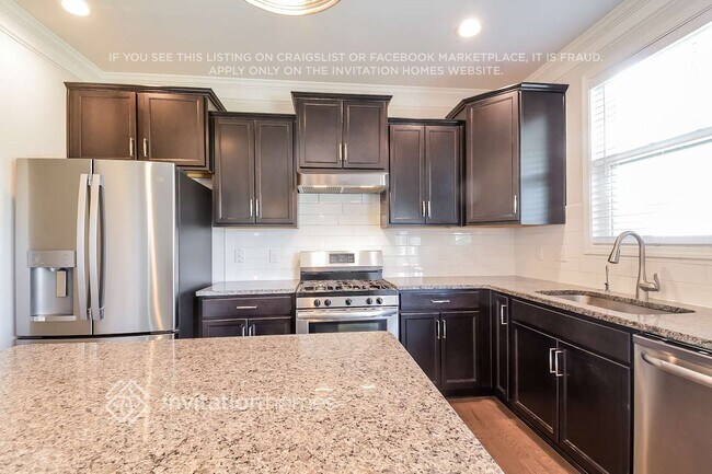 7532 Poplar Meadow Ln, Raleigh, NC 27616 - photo 5