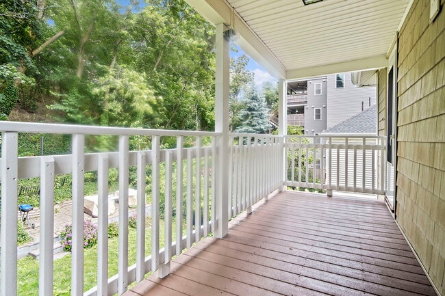 398 E 8th St, Boston, MA 02127 - photo 3