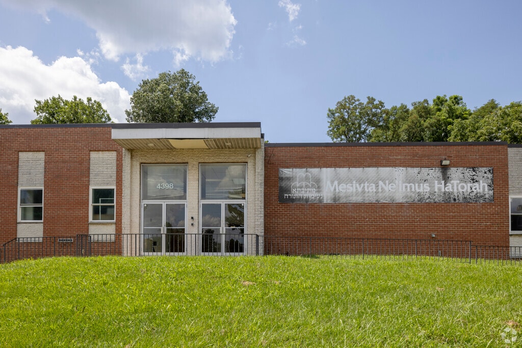 Mesivta Neimus Hatorah building in Glen.
