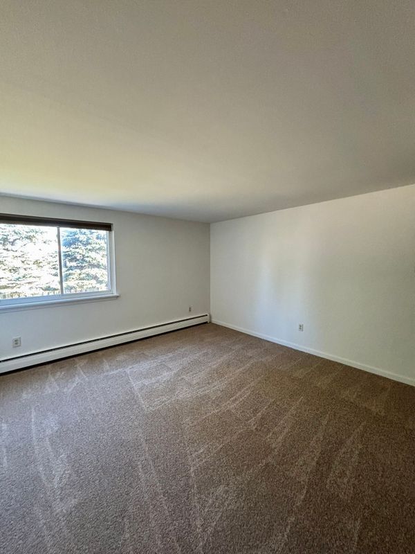 15 Losson Garden Dr, Cheektowaga, NY 14227 - photo 6