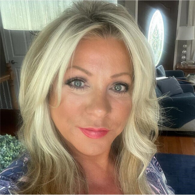 Shelley Ballou
