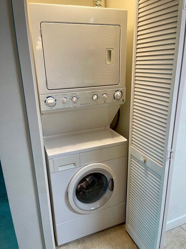 Frigidaire Laundry Center Unit