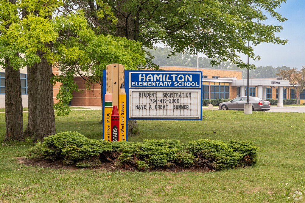 Alexander Hamilton Elementary School, Rankings & Reviews