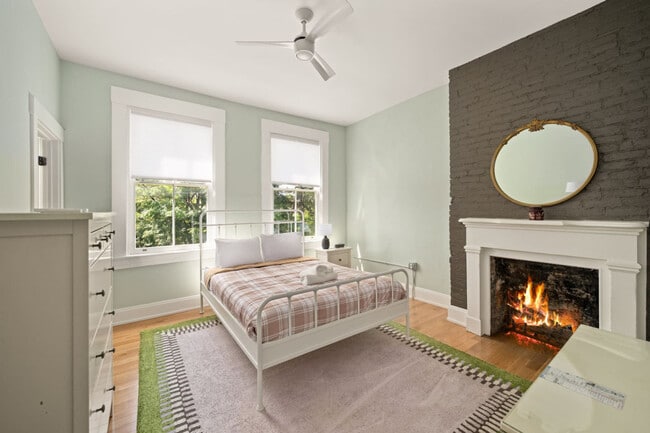 1918 Vine St unit ID1315618P, Cincinnati, OH 45202 - photo 3