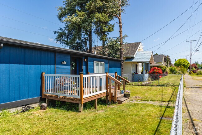 Midcentury ranch-style homes are plentiful in Elma, with many enjoying fenced in yards.