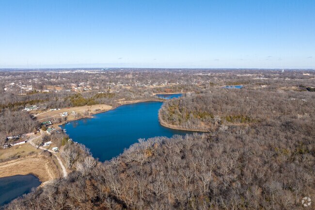 Calico Farms blends rural charm with Kansas City convenience.