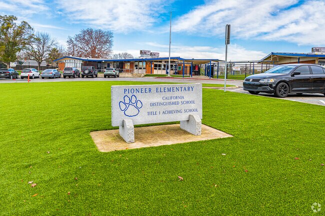 Pioneer Elementary School sign welcomes students to come and learn.