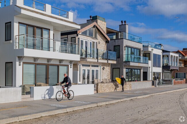 Bring your bike to Newport Beach for an ocean front ride.