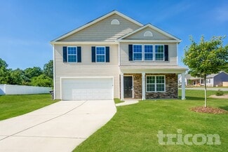 104 Shadow Woods Rd, Statesville, NC 28677