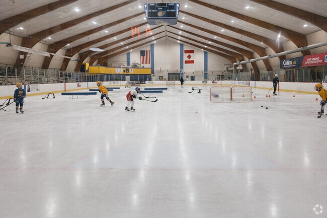 The West Seneca Ice Rink has group classes and league games.