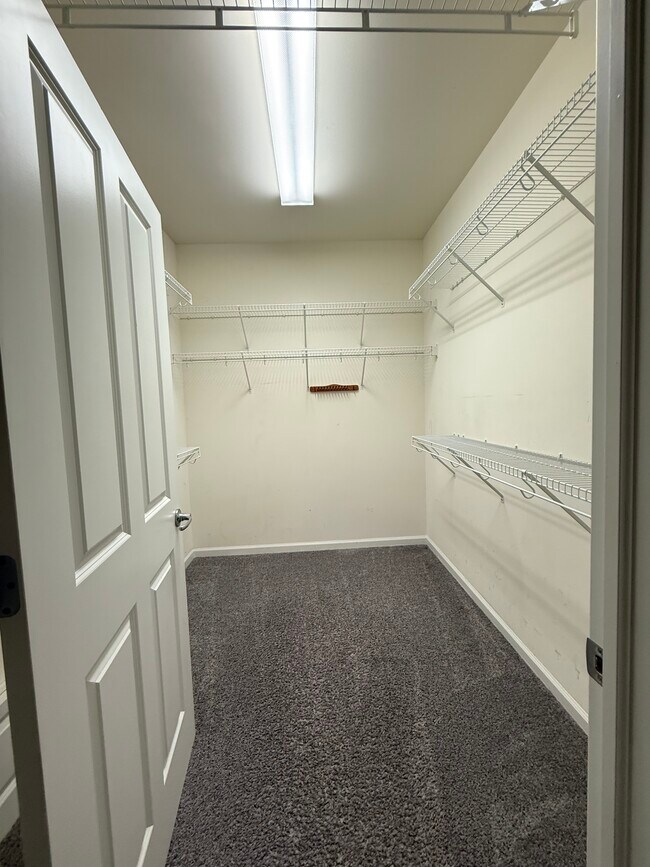 1925 N Water St unit 104, Milwaukee, WI 53202 - photo 6