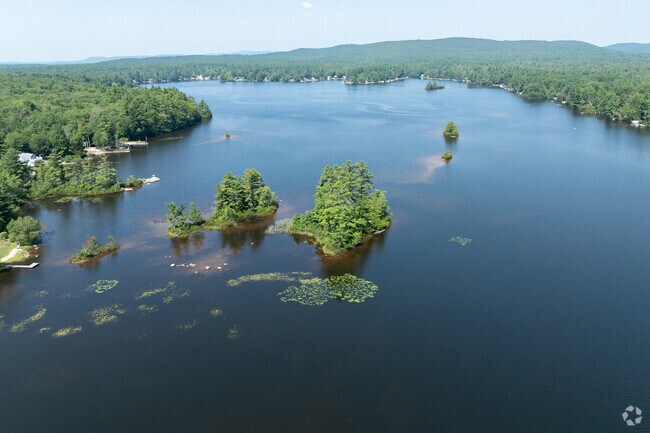 Despite being located in the southern portion of town, Sunrise Lake is the undisputed centerpiece of Middleton.
