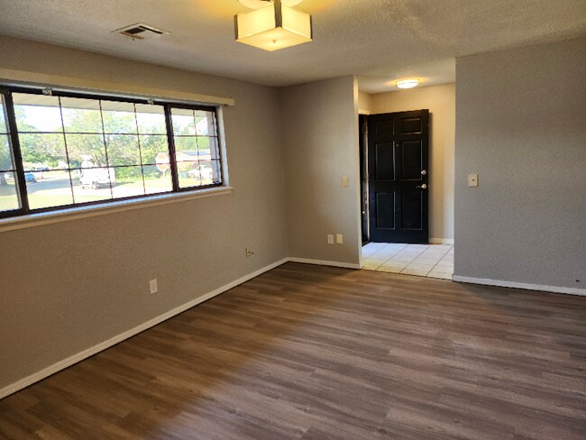 3112 Chetwood Dr, Oklahoma City, OK 73115 - photo 7