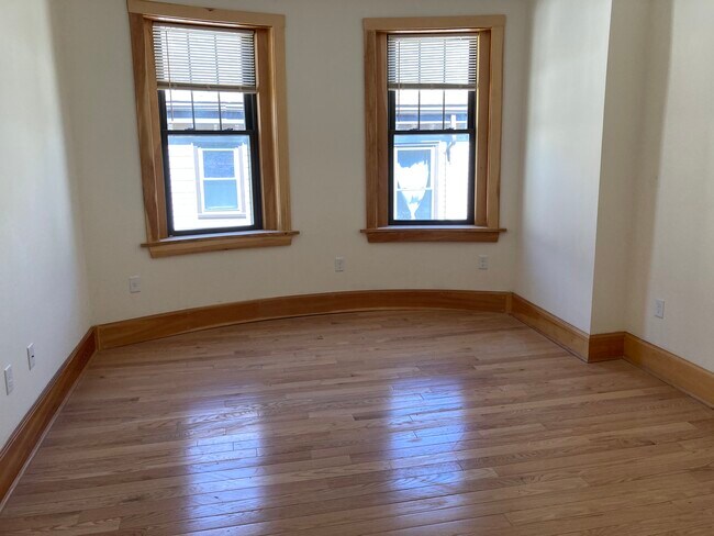 149 Hillside St unit 3, Boston, MA 02120 - photo 6