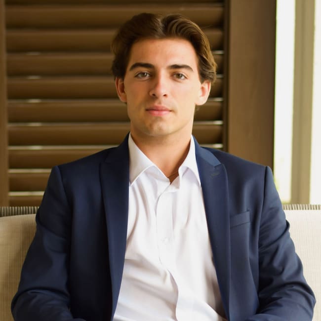 Agent Photo