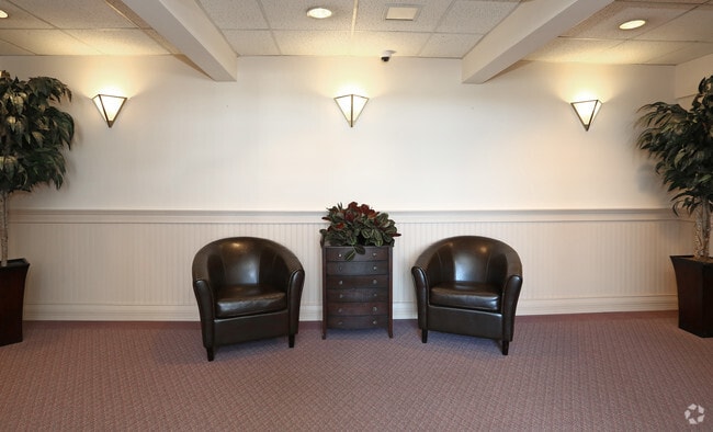 Woodrow Wilson Apartments, Middletown, CT 06457 - photo 5