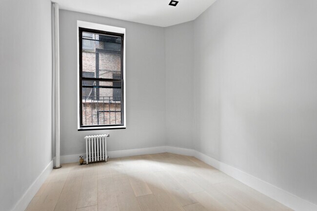 336 E 18th St unit C-4, New York, NY 10003 - photo 4